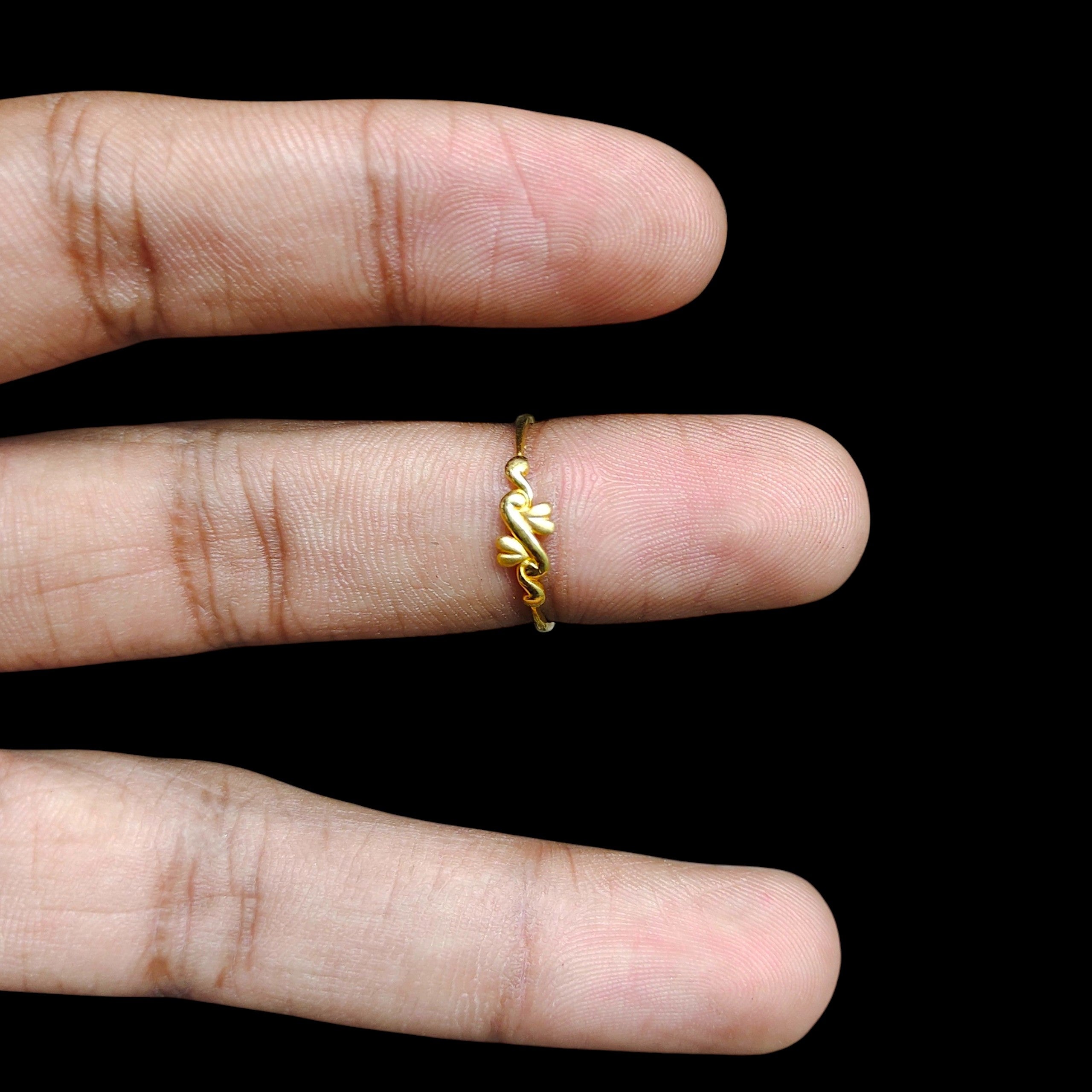 LADIES RING- (SIZE: 12) WGT: 0.770 GM APPROX 14KT HALLMARK GOLD RING FOR WOMEN 1 PIECE.
