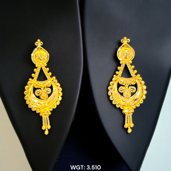 (GEK) TRJ WGT: 3.510 GM APPROX HUID HALLMARK 22KT GOLD EARRINGS KANBALA 1 PAIR FOR WOMEN.