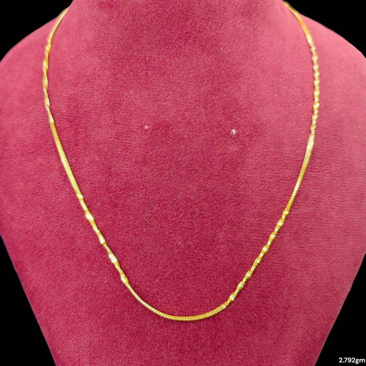 GOLD CHAIN- (WGT: 2.792 GM APPROX) BIS CERTIFIED HUID HALLMARK 9KT GOLD CHAIN (18 INCH) 1 PIECE FOR UNISEX.