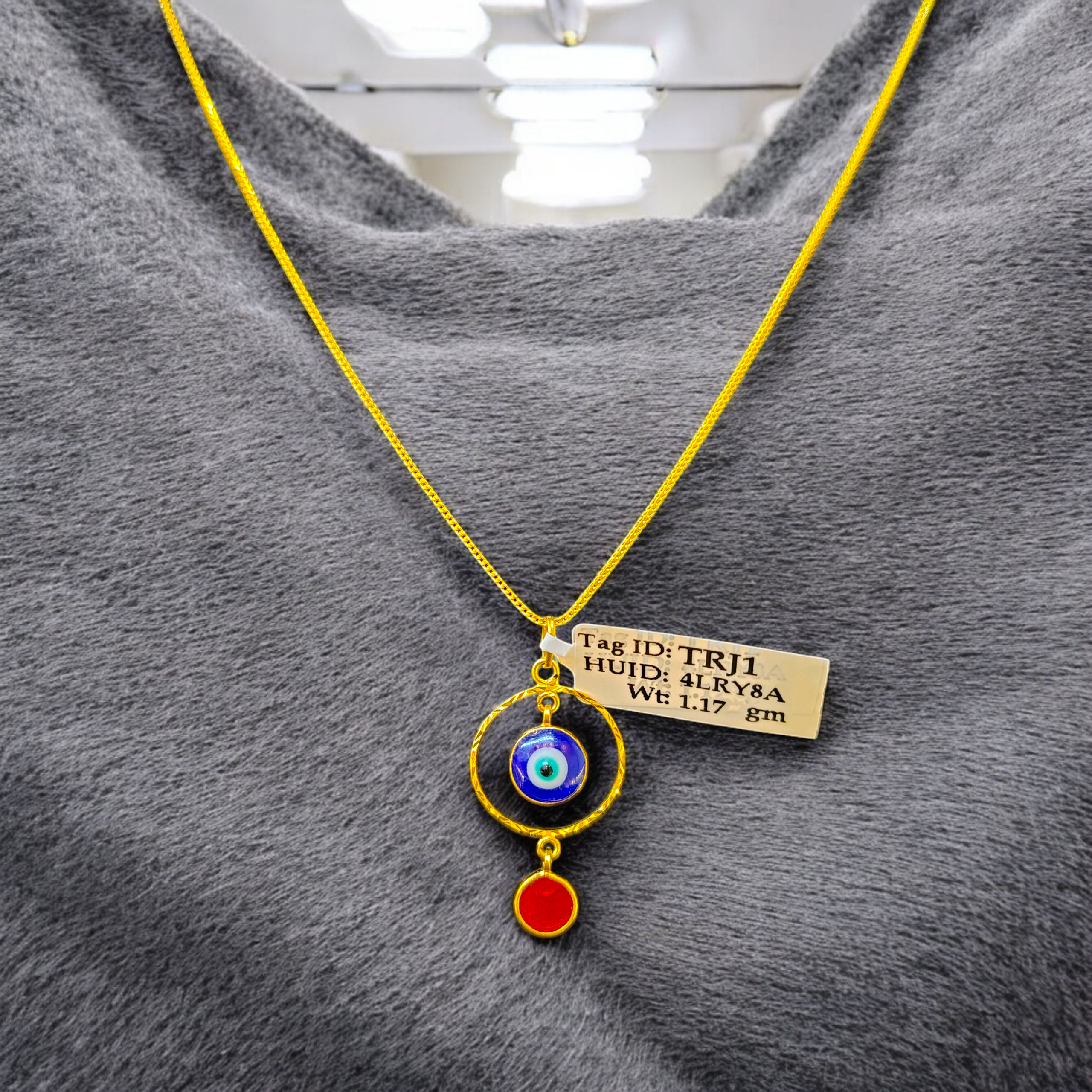 (GLC22) LOCKET WGT: 1.170 GM APPROX BIS CERTIFIED HUID HALLMARK 916 22KT GOLD LOCKET 1 PIECE FOR UNISEX. (CHAIN NOT INCLUDED).