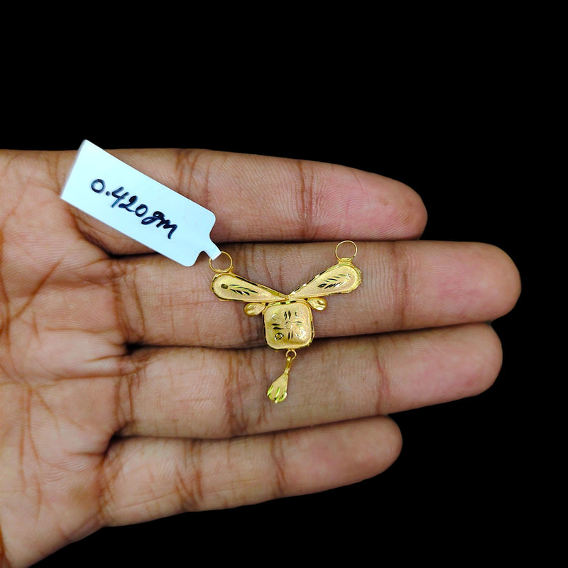 GPM9K- (WGT: 0.410 GM APPROX) BIS CERTIFIED HUID HALLMARK 375 9KT GOLD PENDANT FOR WOMEN 1 PIECE WITH FREE MANGALSUTRA & TASSEL.