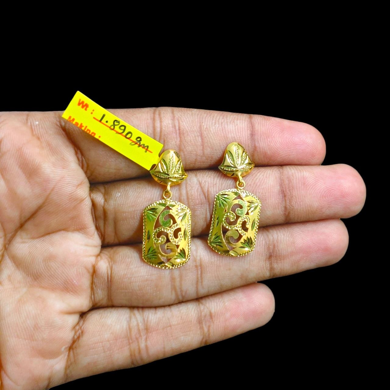 GOLD EARRINGS- WGT: 1.890 GM APPROX BIS CERTIFIED HUID HALLMARK 9KT GOLD EARRINGS 1 PAIR FOR WOMEN (BEST FOR GIFT IN MARRIAGE).