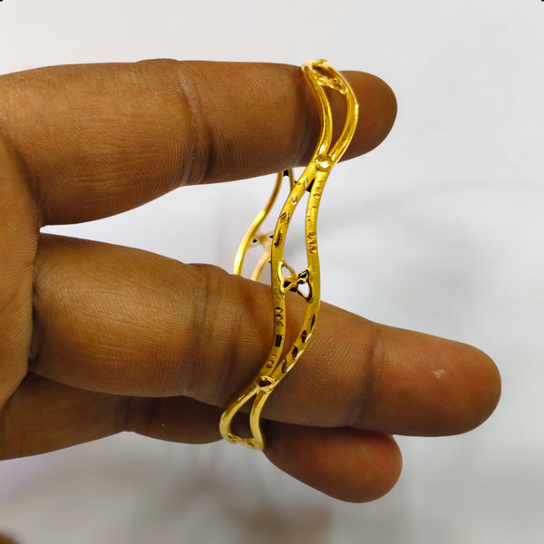 TRJ MTO (CAW) DUPLEX TRIBAL DESIGN HALLMARK 22KT GOLD COVER BANGLE 1 PIECE APPROX WGT: 2.200 GM FOR WOMEN - (BILL MANDATORY -EXCHANGE FOR LIFETIME IN STORE ONLY).