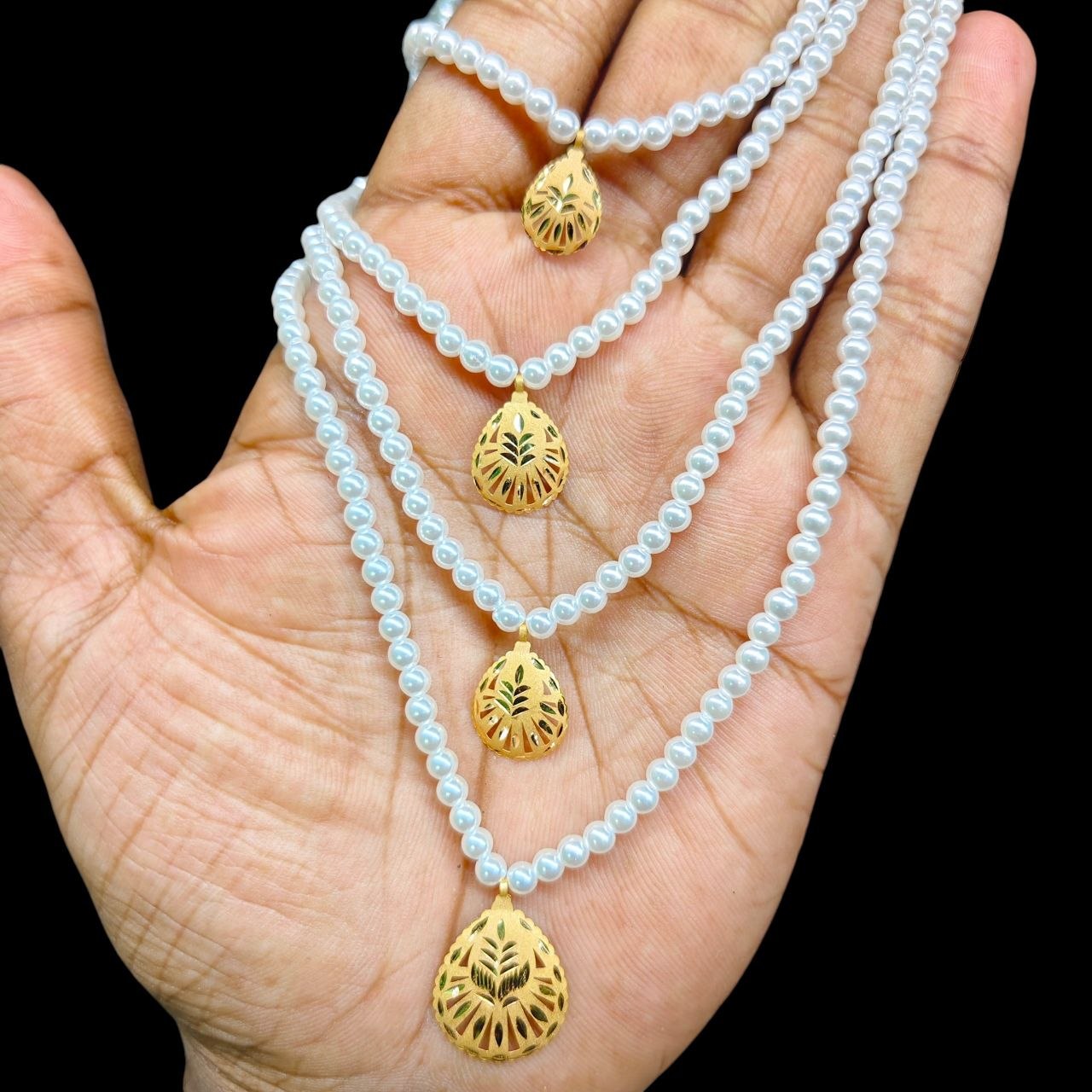 (GMH)- (WGT: 1.000 GM APPROX) BIS CERTIFIED HUID HALLMARK 22KT GOLD MOTI SITAHAR NECKLACE 1 PIECE WITH ADJUSTABLE TASSEL.