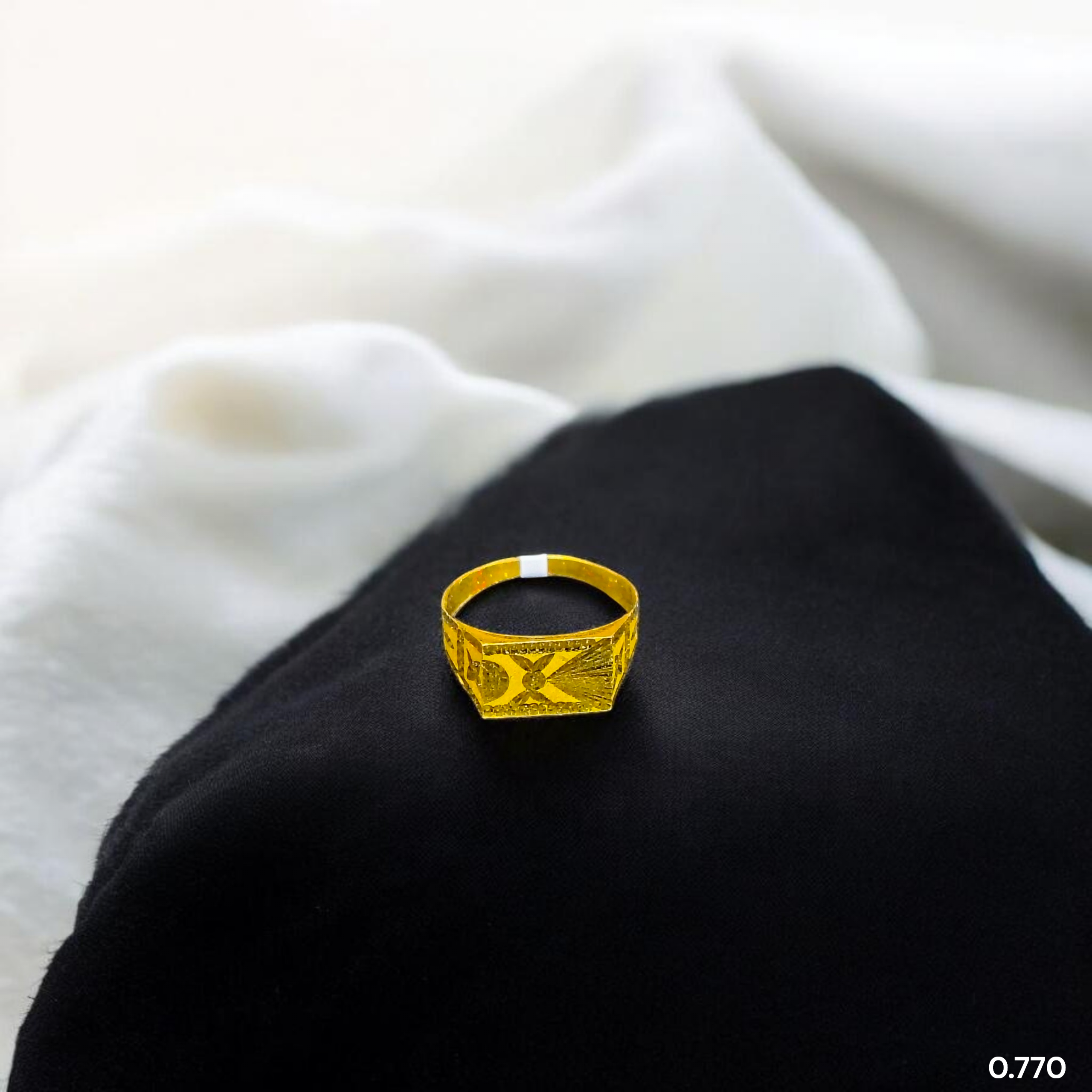 (GBJ) TRJ WGT: 0.770 GM APPROX 22KT HUID HALLMARK GOLD BABY FINGER RING 1 PIECE FOR RICE CEREMONY & BIRTHDAY.