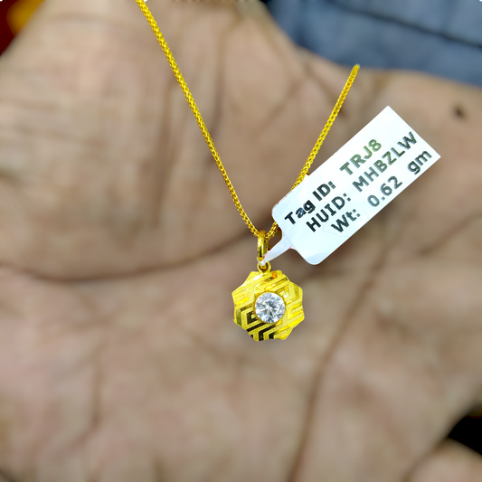 TRJ WGT: 0.620 GM APPROX 18KT HUID HALLMARK GOLD LOCKET 1 PIECE WITH ADJUSTABLE TASSEL.