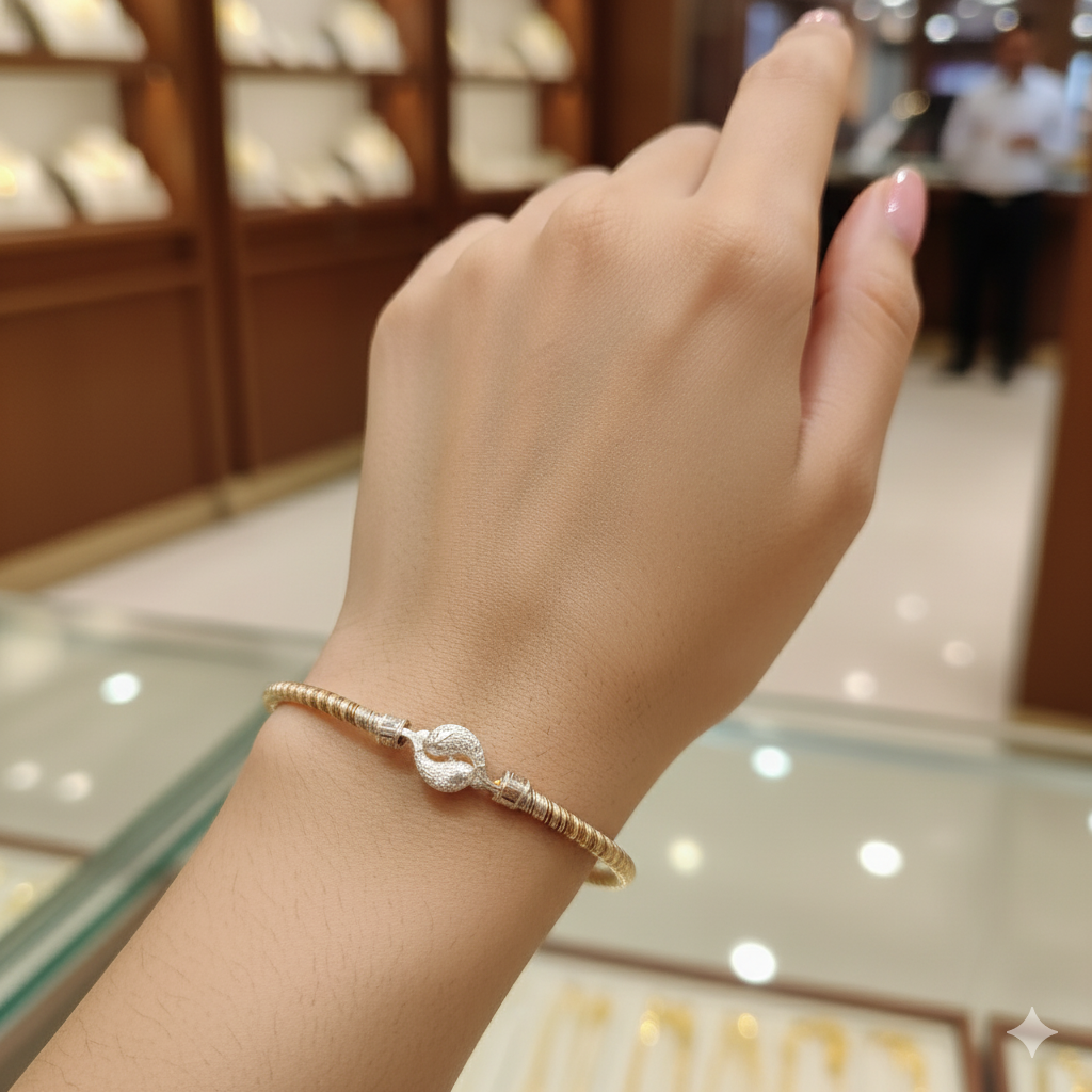 (SLNB) 625 SILVER NOA (3 DHATU PACH NOA) SILVER+COPPER+IRON WITH SILVER MUKH (1 PIECE) SOLD ON MRP FOR MARRIED WOMEN.