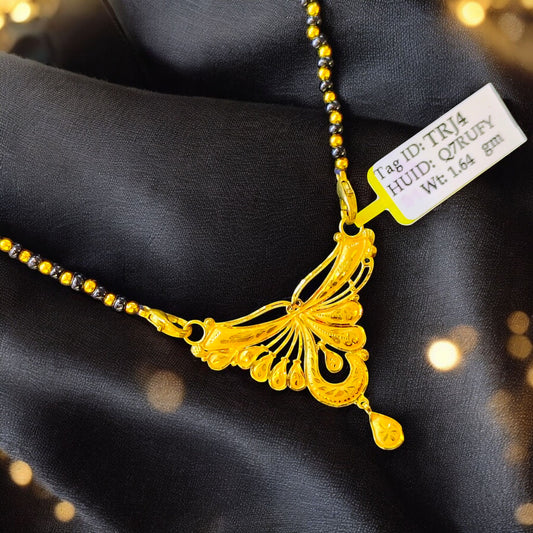 TRJ WGT: 1.640 GM APPROX 22KT HUID HALLMARK GOLD PENDANT MANGALSUTRA 1 PIECE WITH TASSEL.