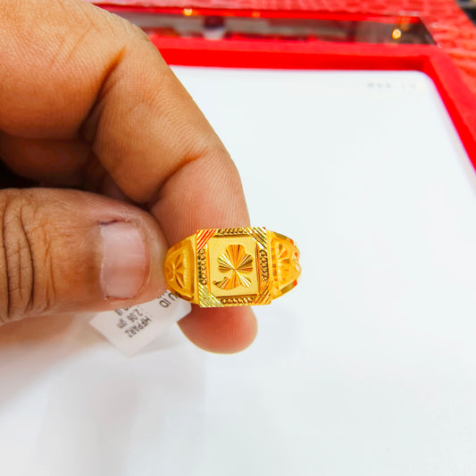 SIZE:25 (WGT: 2.060 GRAM APPROX) BIS CERTIFIED HUID HALLMARK 916 22KT GOLD GENTS FINGER RING FOR MENS 1 PIECE.