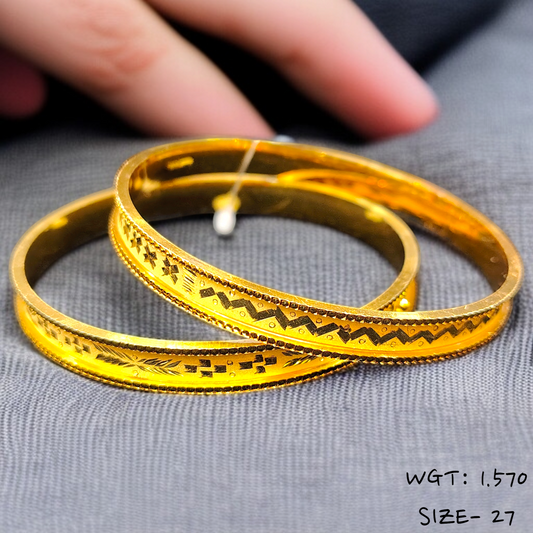 TRJ WGT: 1.570 GM APPROX (SIZE-27) 22KT HUID HALLMARK GOLD CHILA SOCKET CHURI 1 PAIR.