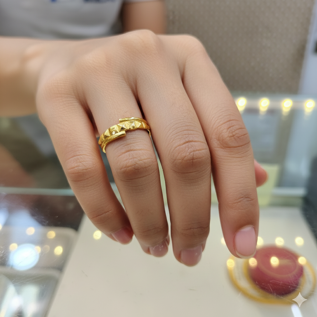 (GLFR9) TRJ (SIZE: 15) WGT: 1.390 GM APPROX BIS CERTIFIED HUID HALLMARK 9KT GOLD FINGER RING FOR WOMEN 1 PIECE FOR REGULAR USE.