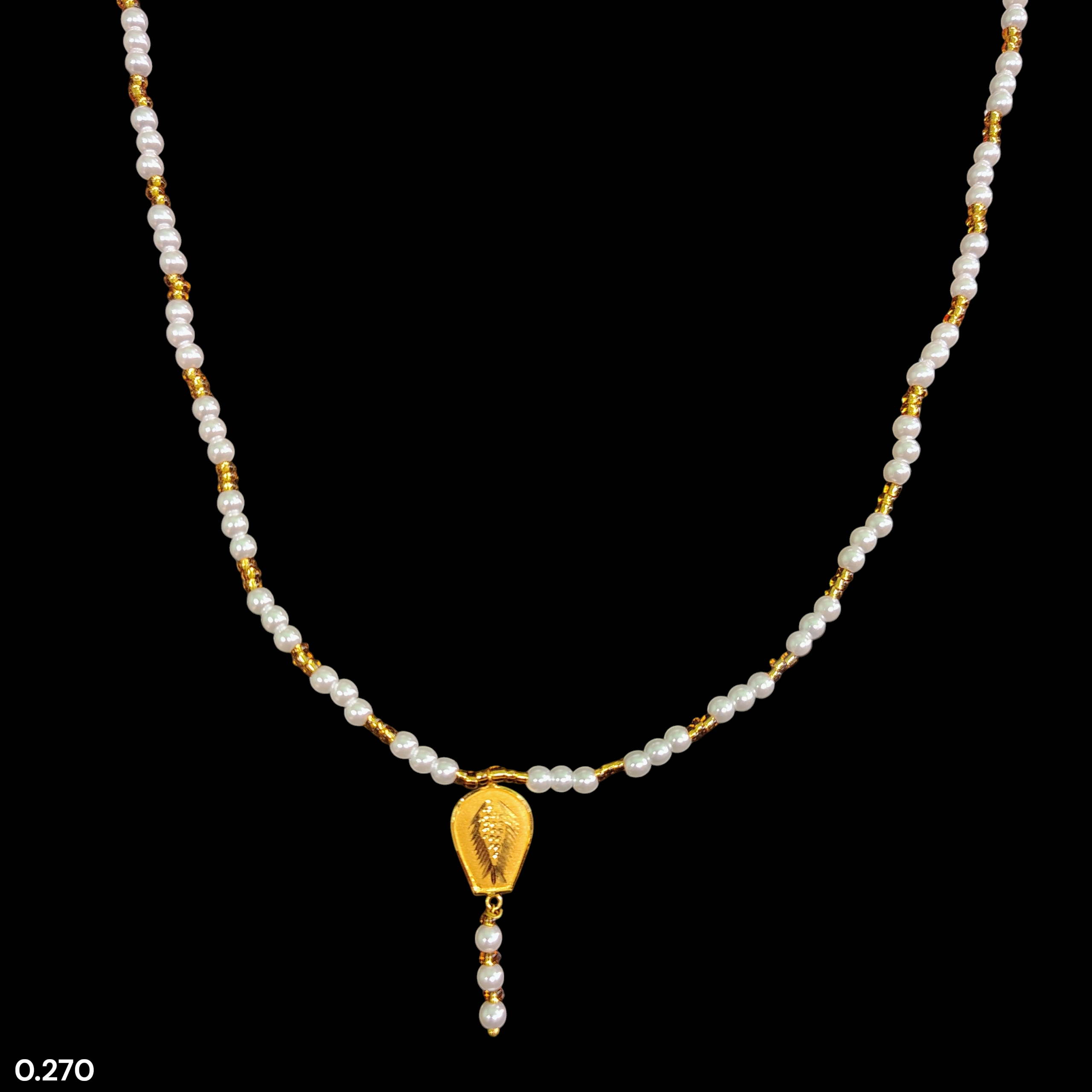 GOLD LOCKET- WGT: 0.270 GM APPROX BIS CERTIFIED HUID HALLMARK 22KT GOLD MOTI LOCKET 1 PIECE FOR WOMEN (WITH PUTI CHAIN).