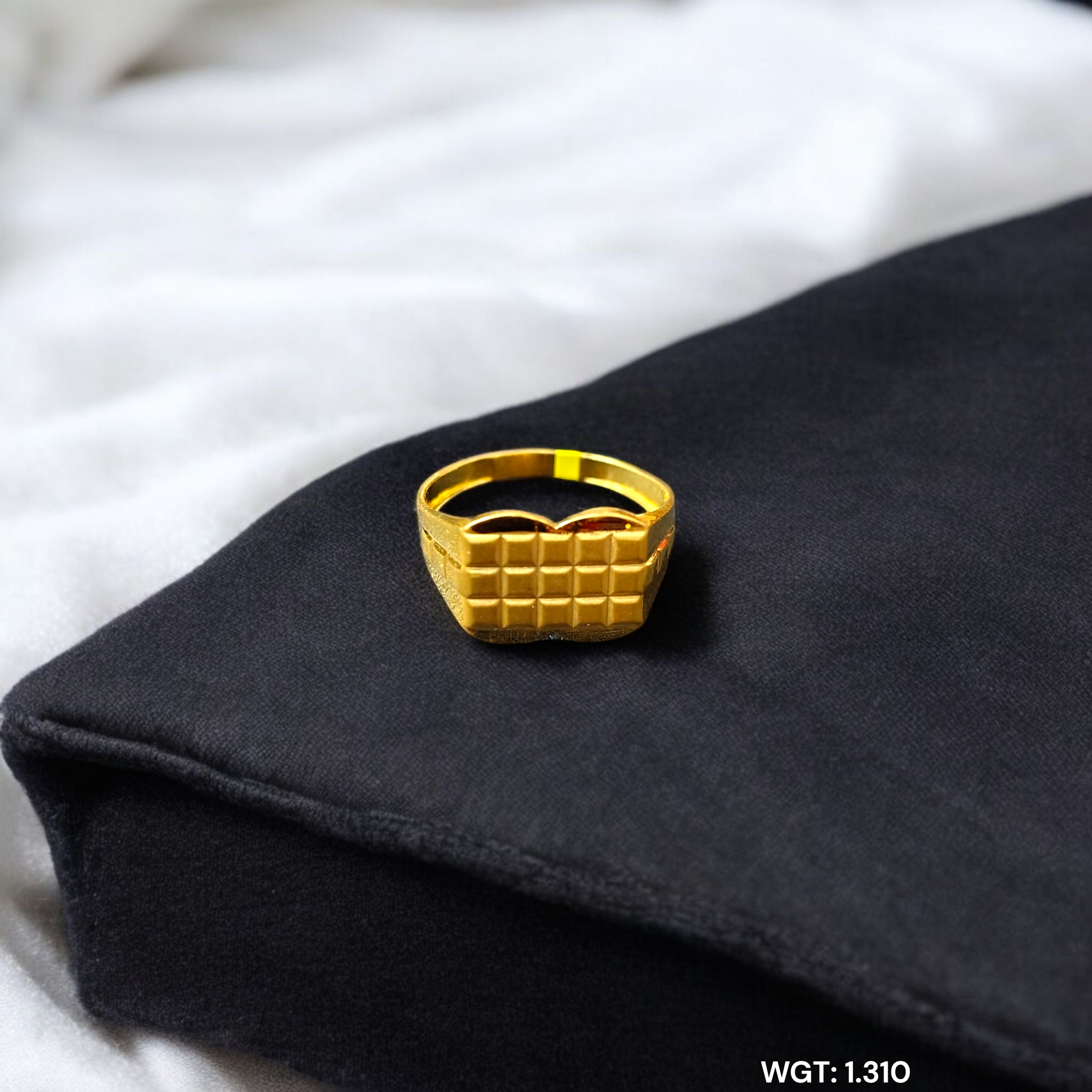 (GGFR9) TRJ (SIZE: 19) WGT: 1.310 GM APPROX BIS CERTIFIED HUID HALLMARK 9KT GOLD FINGER RING FOR MEN 1 PIECE FOR REGULAR USE.