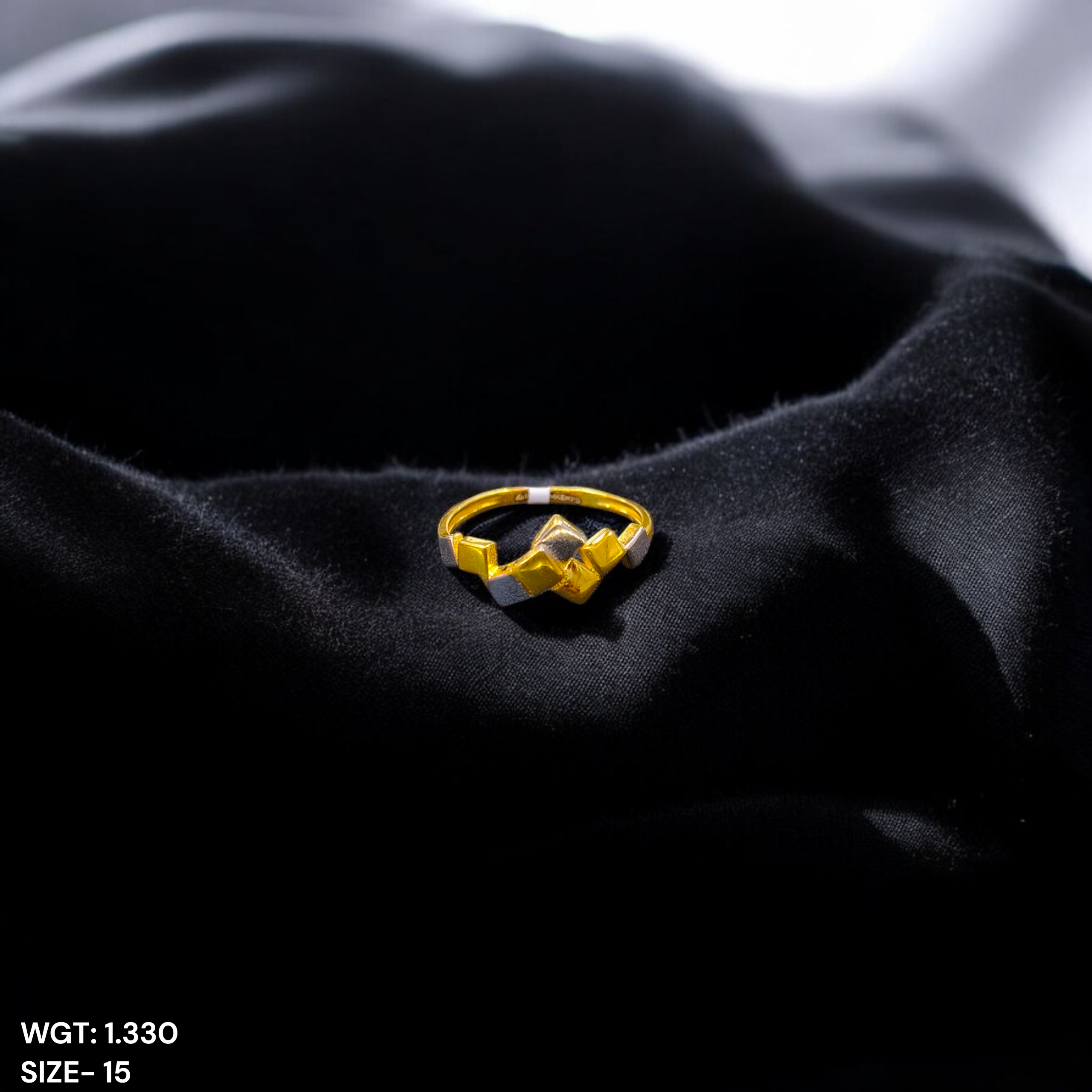 (GLFR9) TRJ (SIZE: 15) WGT: 1.330 GM APPROX BIS CERTIFIED HUID HALLMARK 9KT GOLD FINGER RING FOR WOMEN 1 PIECE FOR REGULAR USE.