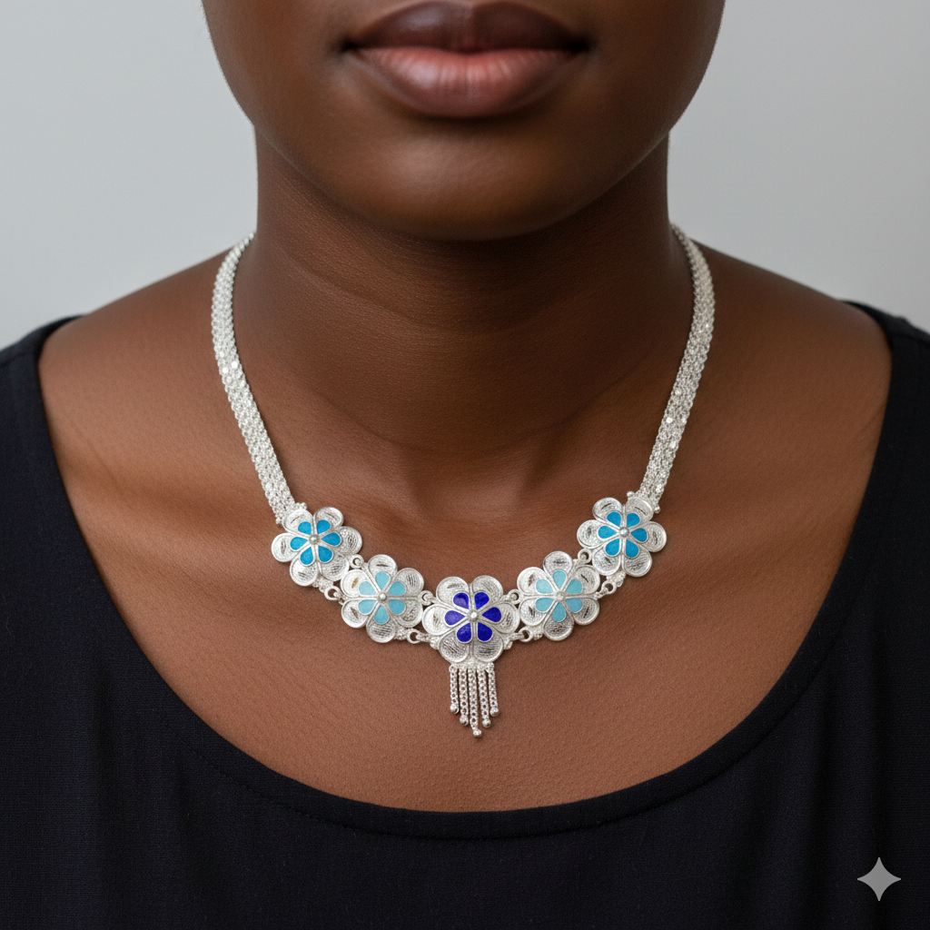 SILVER NECKLACE- CERTIFIED HALLMARK 925 SILVER NECKLACE 1 PIECE APPROX WGT: 17.00 GM FOR BEAUTIFUL WOMEN.