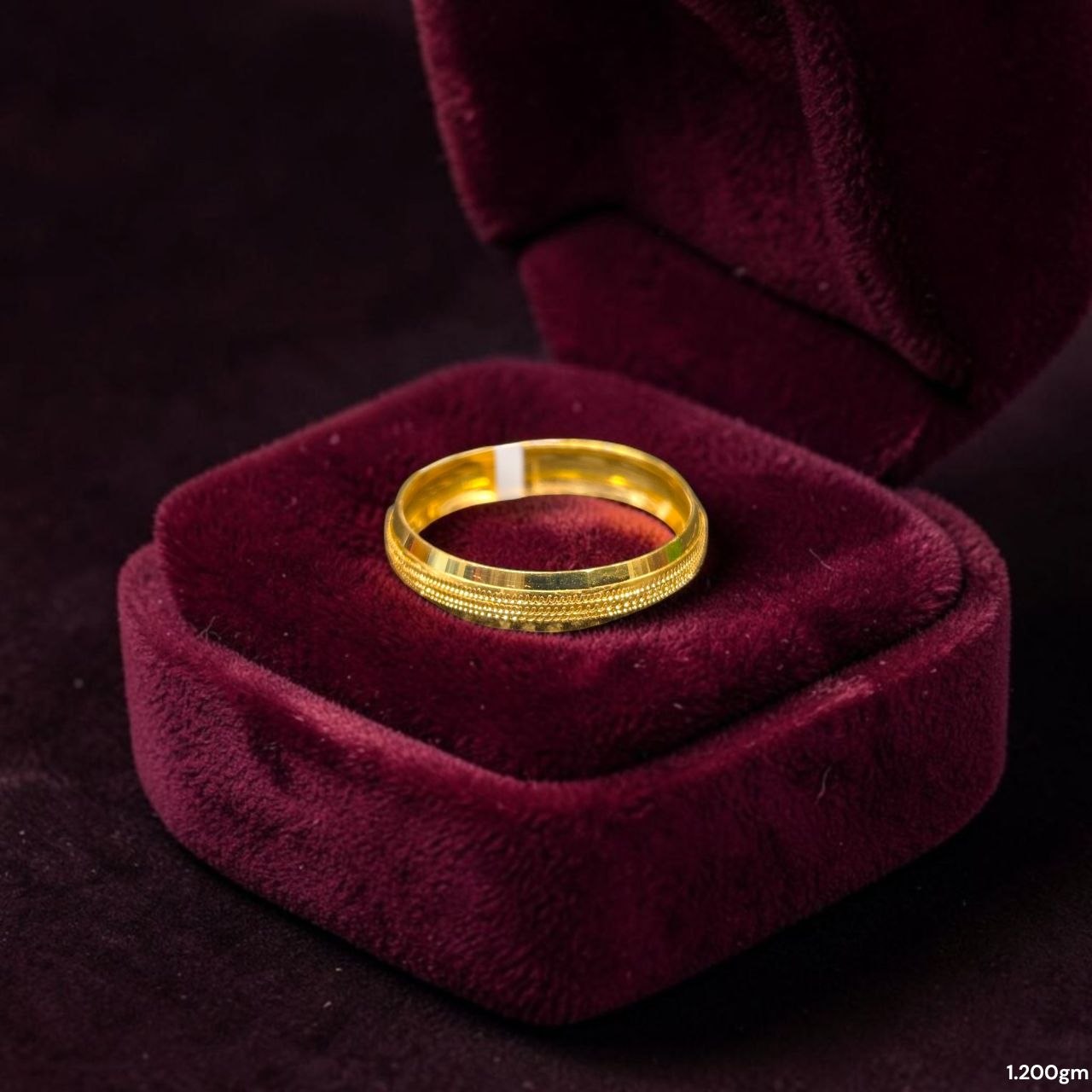 LADIES RING- (SIZE: 23) WGT: 1.200 GM APPROX BIS CERTIFIED HUID HALLMARK 9KT GOLD THUMB RING FOR UNISEX 1 PIECE.(63NZIC)