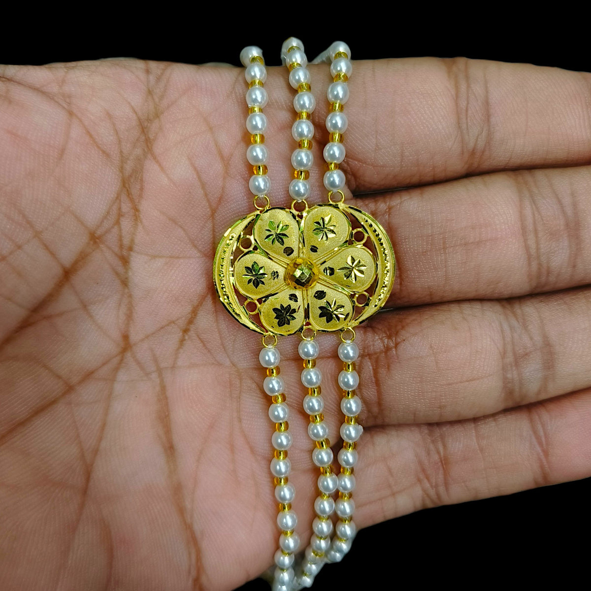 GOLD MANTASHA- (54AVNE)-(WGT: 0.860 GM APPROX) BIS CERTIFIED HUID HALLMARK 375 9KT GOLD MOTI MANTASHA WITH PEARL CHAIN FOR WOMEN.