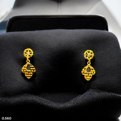 GOLD EARRINGS- WGT: 0.560 GM APPROX BIS CERTIFIED HUID HALLMARK 9KT GOLD EARRINGS 1 PAIR FOR WOMEN.