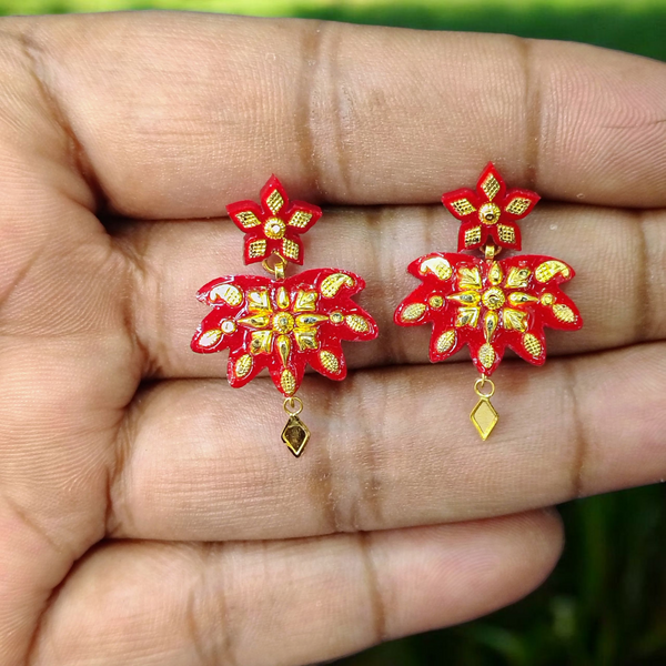 (GREAT FREEDOM OFFER) TRJ WGT: 1.00 GM APPROX HUID HALLMARK 22KT GOLD POLA EARRINGS 1 PAIR FOR WOMEN.