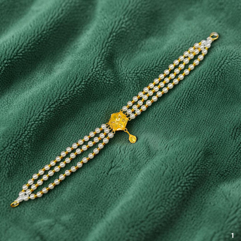 GMC9K- (WGT: 0.250 GM APPROX) BIS CERTIFIED HUID HALLMARK 375 9KT GOLD MOTI CHOKER 1 PIECE WITH ADJUSTABLE TASSEL FOR GIFT IN MARRIAGE.