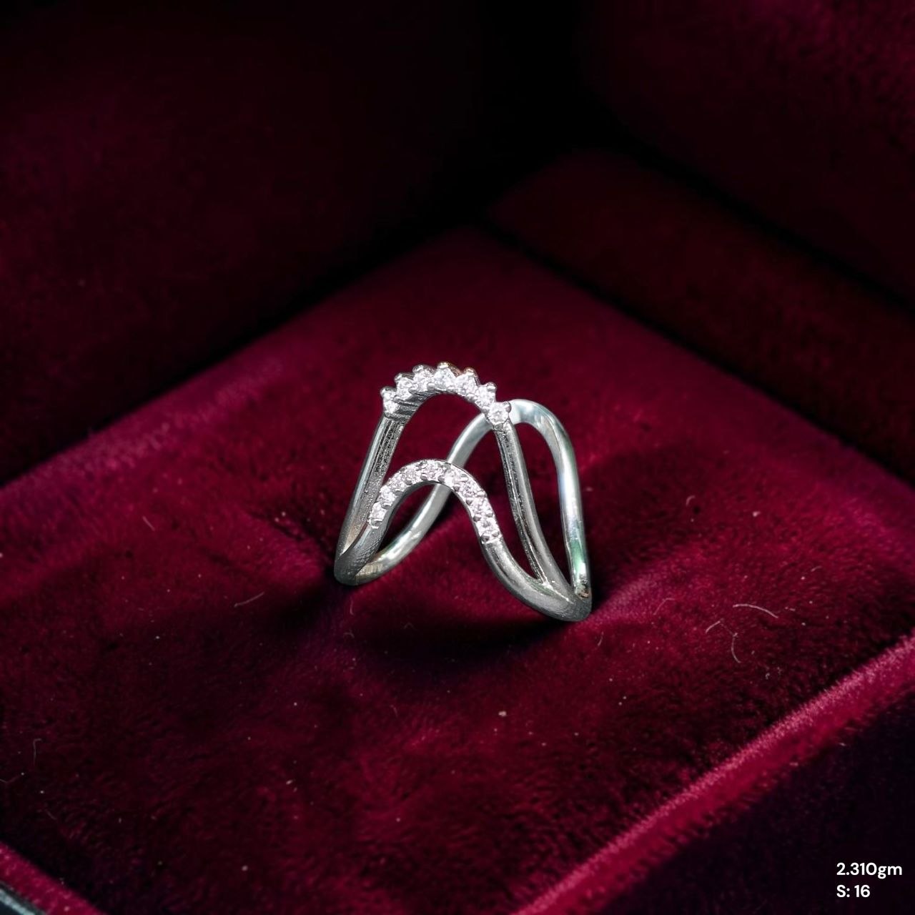 SILVER RING- SIZE:16 (WGT: 2.310 GM APPROX) HALLMARK 925 SILVER FINGER RING 1 PIECE FOR WOMEN (V RING BANKOK IMPORTED DESIGN)- NON EXCHANGEABLE -(SOLD ON MRP).