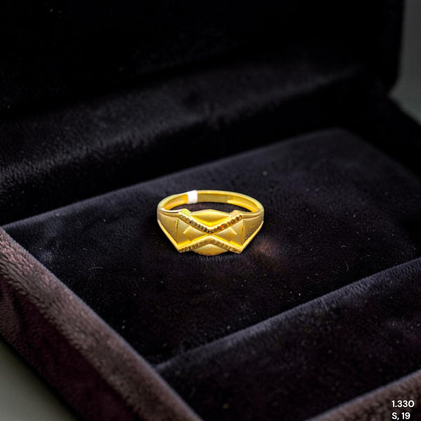 GENTS RING- TRJ (SIZE:19) WGT: 1.330 GM APPROX BIS CERTIFIED HUID HALLMARK 375 9KT GOLD FINGER RING FOR MEN 1 PIECE.(BF61VY)