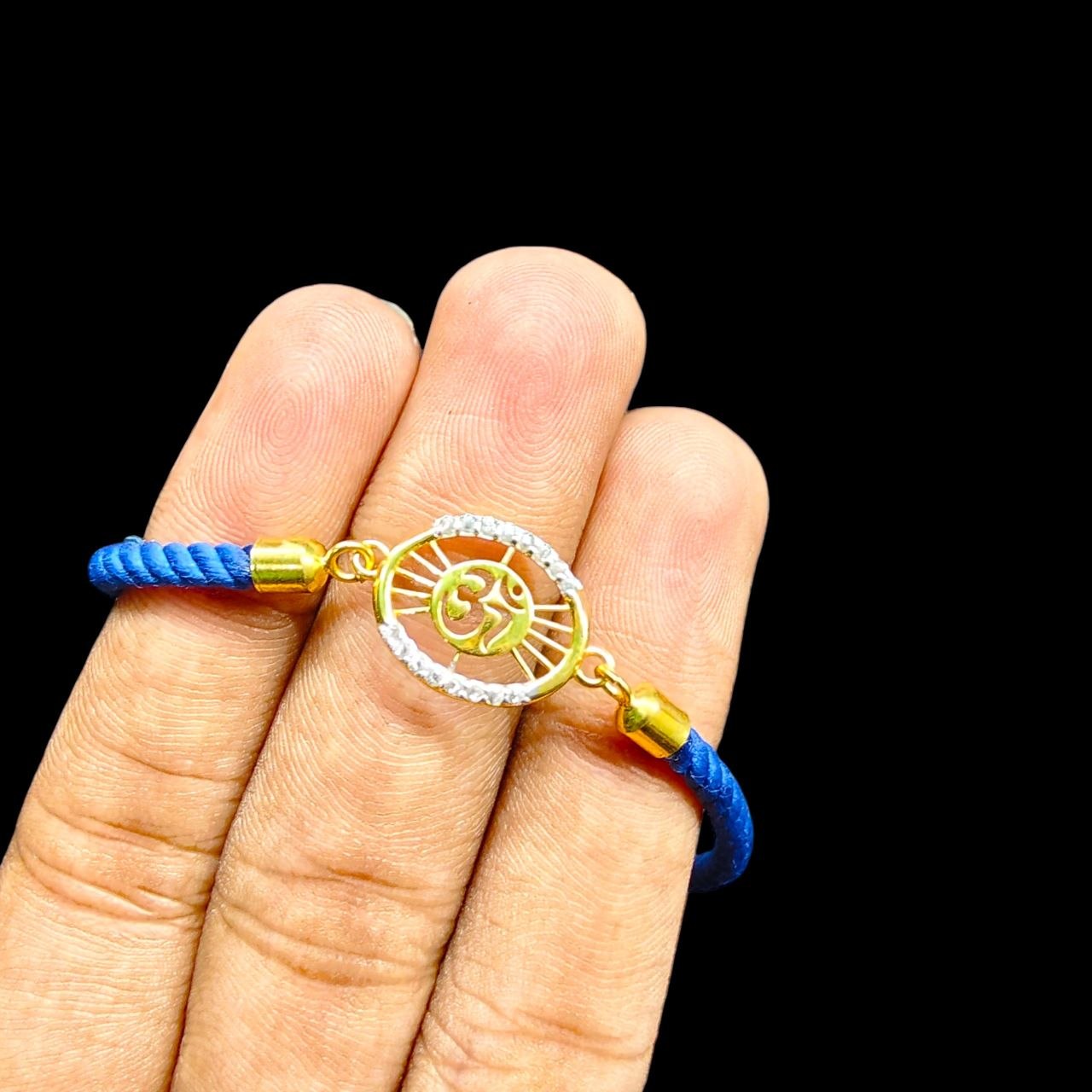 RAKHI- (WGT: 0.600 GM APPROX) BIS CERTIFIED HUID HALLMARK 375 9KT GOLD RAKHI FOR YOUR BELOVED BROTHER (ADJUSTABLE SIZE).