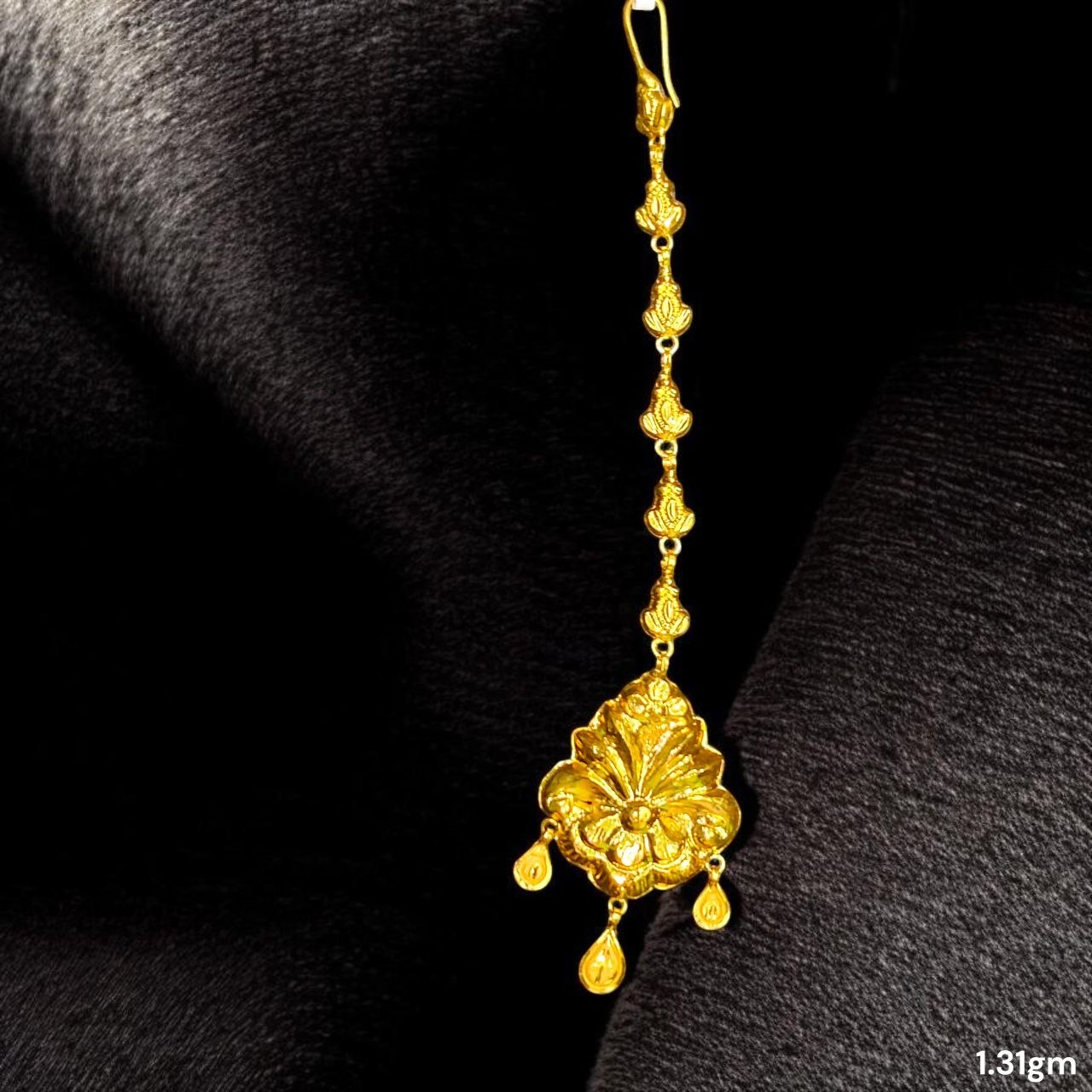GOLD TICKLY- BIS CERTIFIED WGT: 1.310 GM APPROX HUID HALLMARK 916 22KT GOLD TICKLY (MANGTIKA) 1 PIECE FOR MARRIAGE.